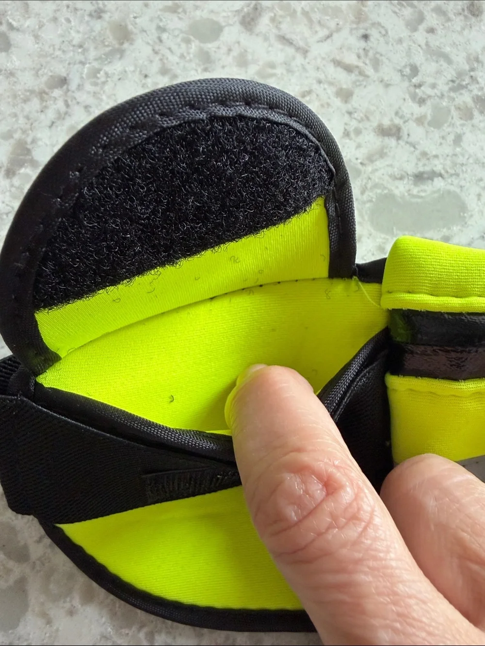 Pittsburgh Penguins Neon Yellow & Black Running Adjustable Waist Pack